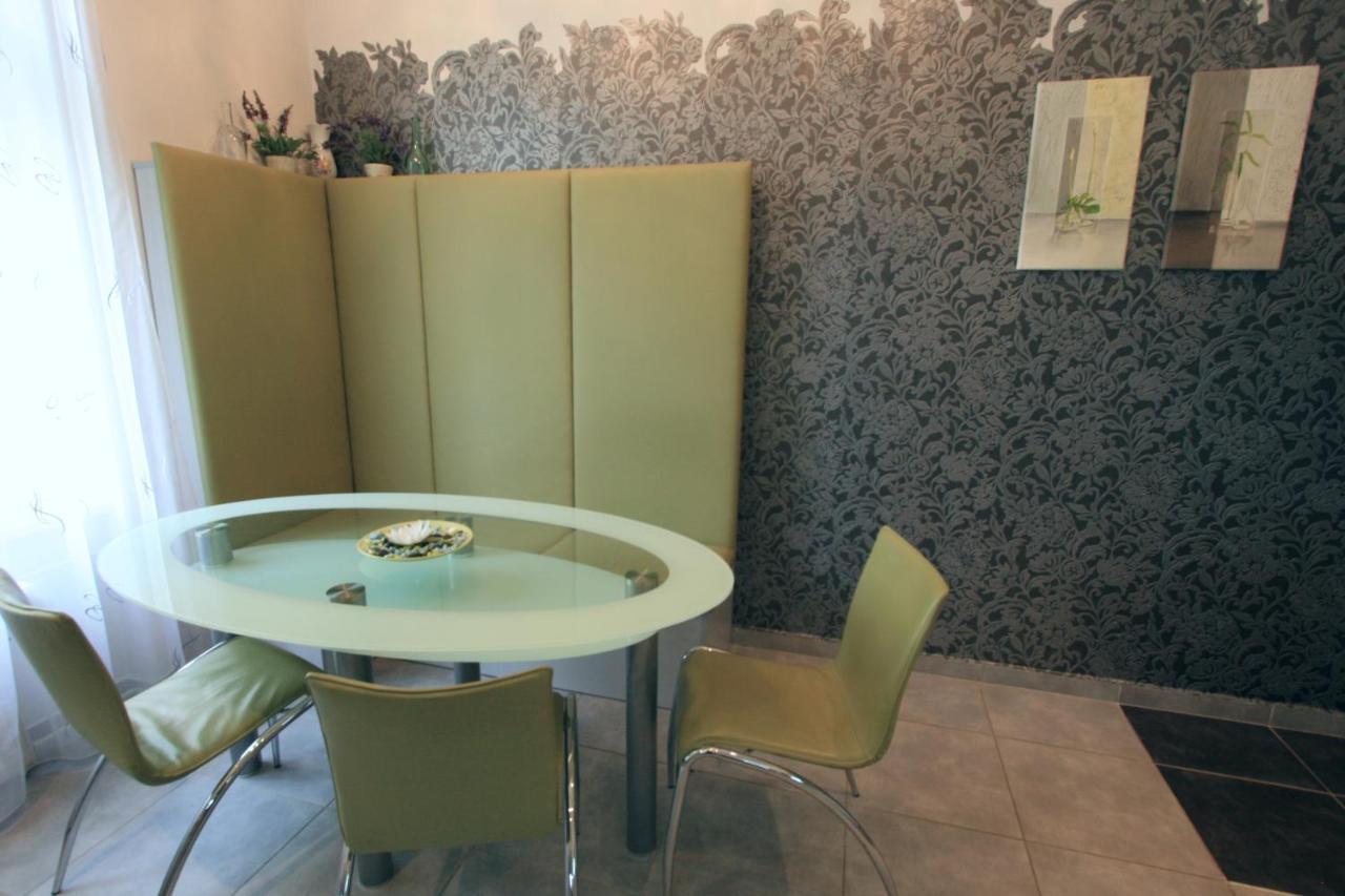 Apartment No 21 - I P Pavlova 34 Karlovy Vary Bagian luar foto